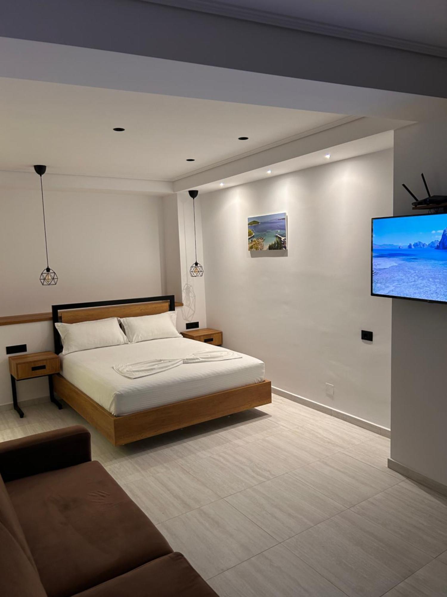 Crown Apartment Sarandë